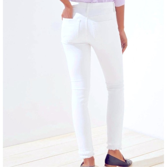 LOFT Denim - ANN TAYLOR LOFT WHITE SKINNY JEANS WITH DOUBLE FRAYED HEM LIKE NEW